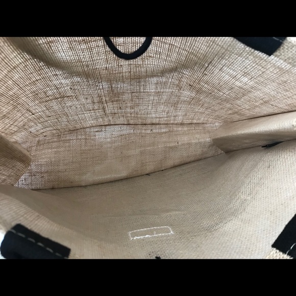 ❌SOLD❌ NWT HELLO WEEKEND Cute Burlap Tote - Picture 10 of 10